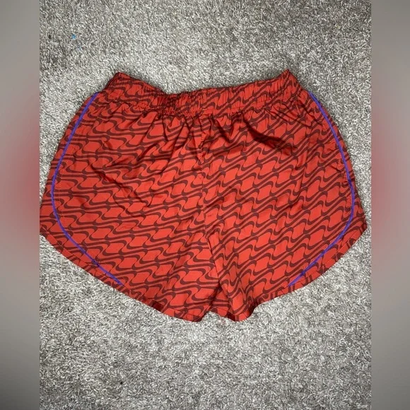 Nike Women's Dri-FIT Tempo Icon Clash Tempo Running Shorts - Picture 6 of 6